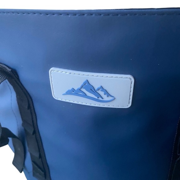 BACKPACK COOLER Blue Grey Roll-Top Velcro Closure Oversized New Without Tags - Picture 12 of 14